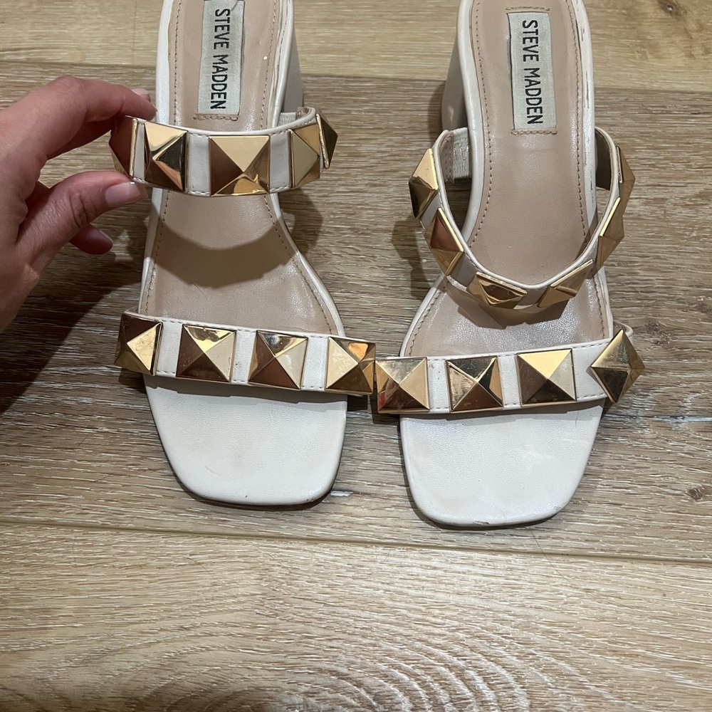 Steve Madden White and Gold Studded Heels